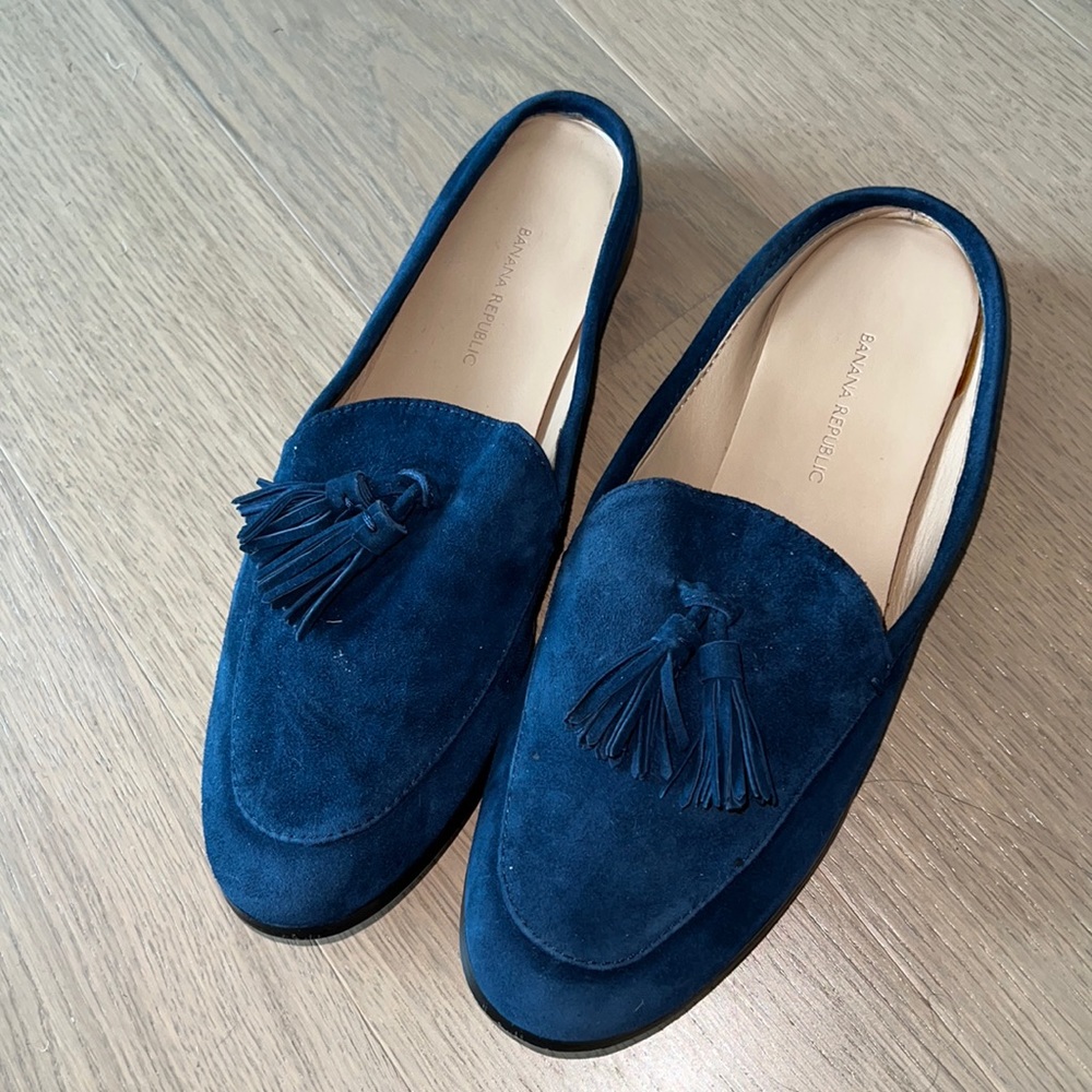 Banana Republic Tassel Mules